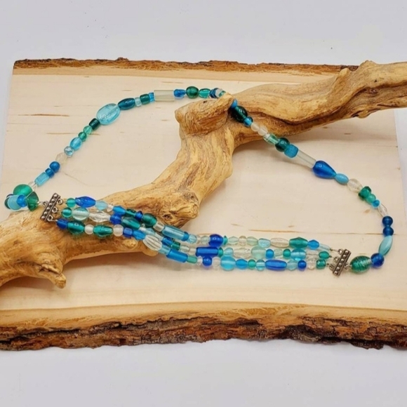 Multi-strand blue Statement Necklace - Picture 4 of 5